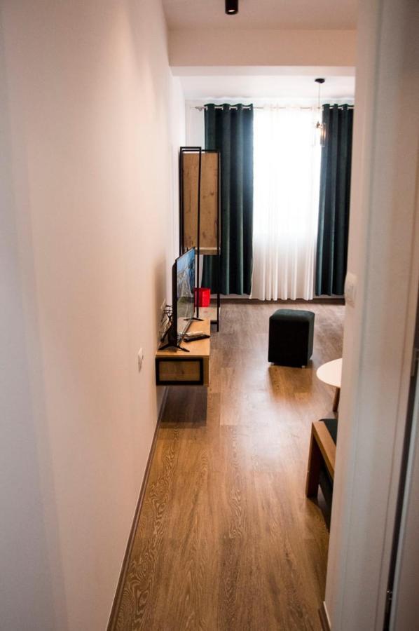 Apartament Stefani Sarandë エクステリア 写真