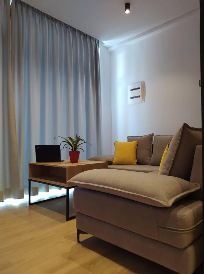 Apartament Stefani Sarandë エクステリア 写真